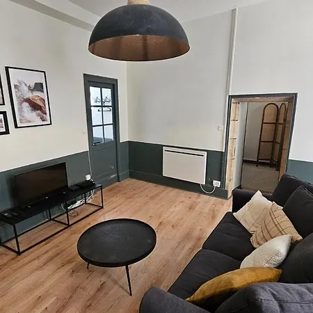 Le Clos Medieval - 2 Bedrooms, Wi-fi, Terrace