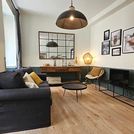 Le Clos Medieval - 2 Bedrooms, Wi-fi, Terrace Apartmán Montluçon