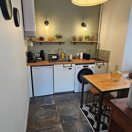 Le Clos Medieval - 2 Bedrooms, Wi-fi, Terrace Apartmán Montluçon