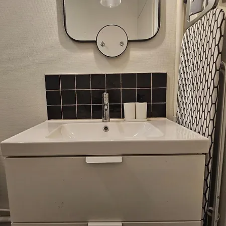 Le Clos Medieval - 2 Bedrooms, Wi-fi, Terrace * Montluçon